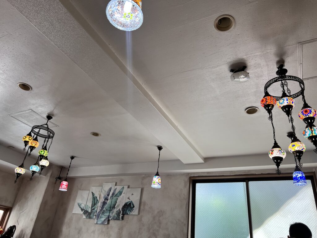 オリエンタルエレファント店内照明