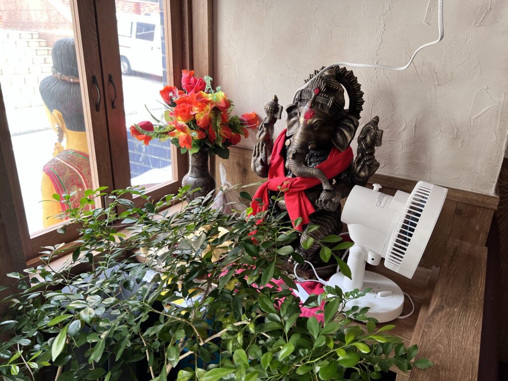 オリエンタルエレファント象の像