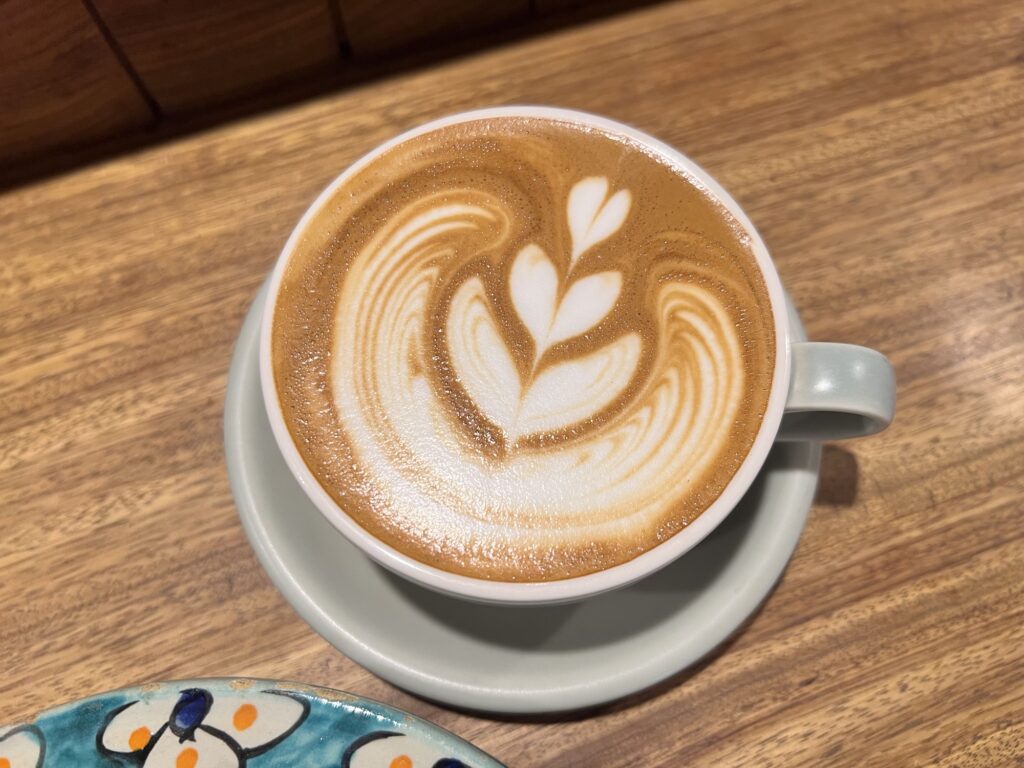 地球を旅するCAFEラテアートアップ