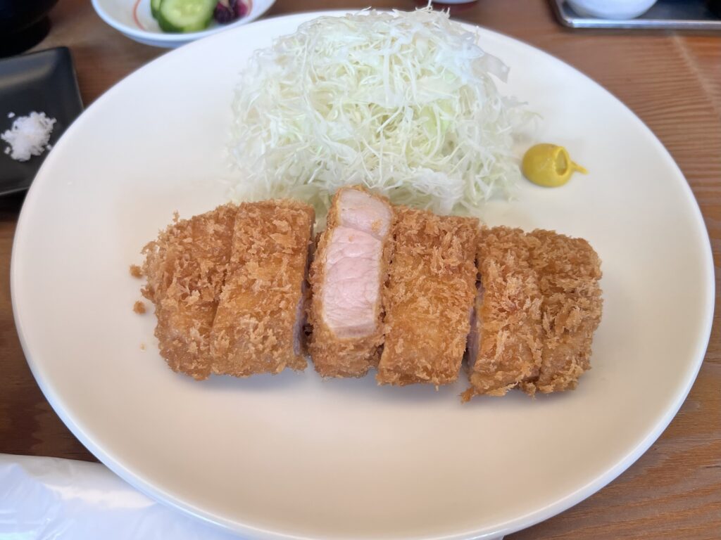 とんかつひなたとんかつアップ