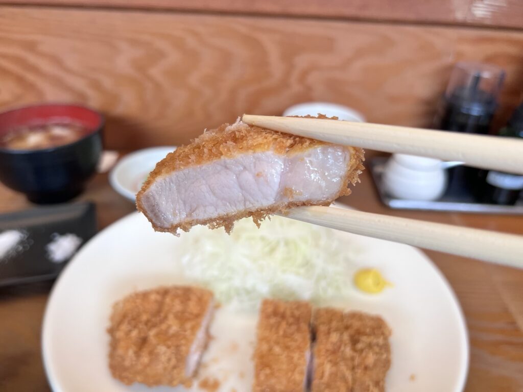 とんかつひなたとんかつリフトアップ