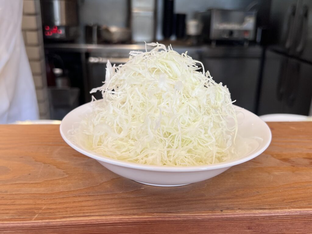 とんかつひなたおかわり別皿キャベツ