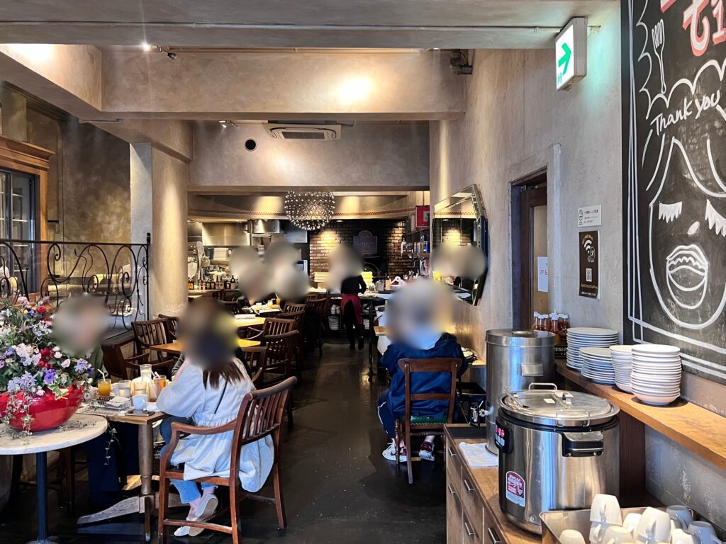 カフェコットンクラブ1F手前