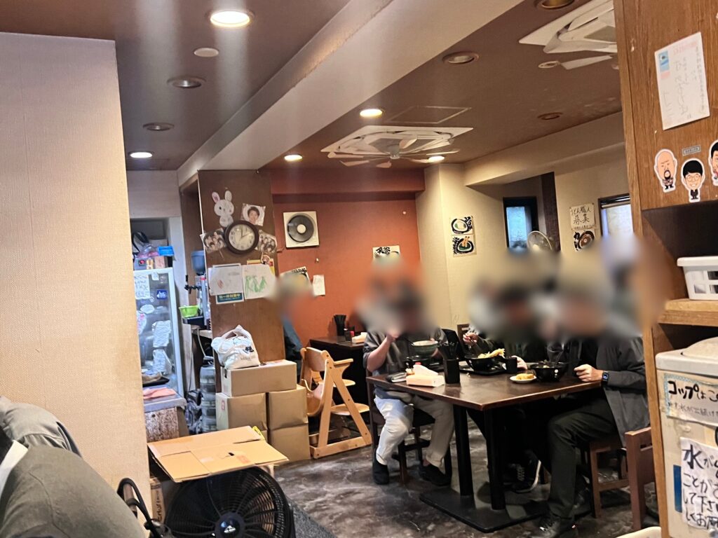 大地のうどん店内風景
