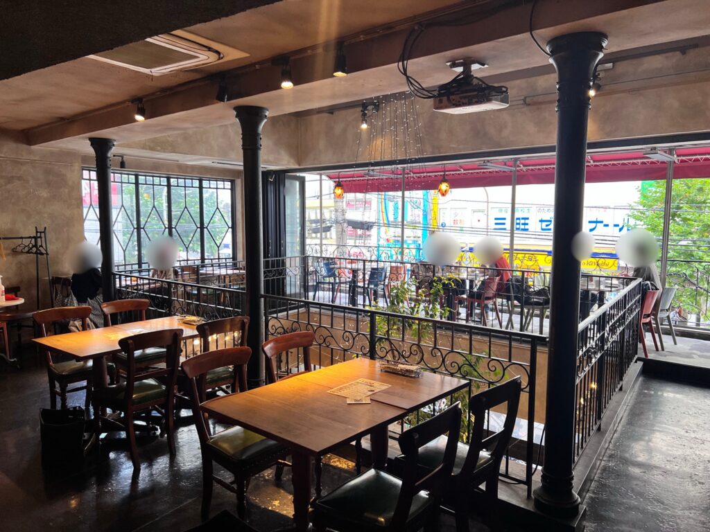 カフェコットンクラブ2F手前