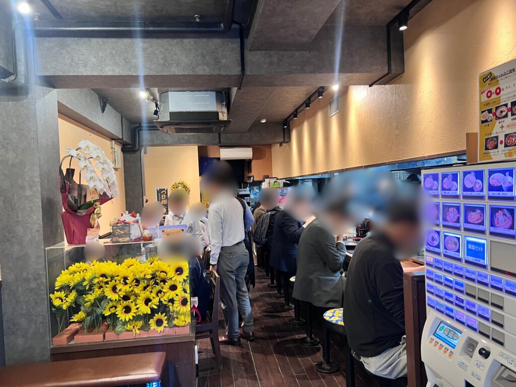 つけ麺屋ひまわり店内風景