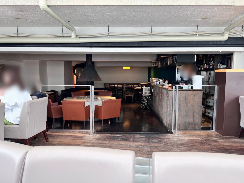 カフェコットンクラブ3F手前