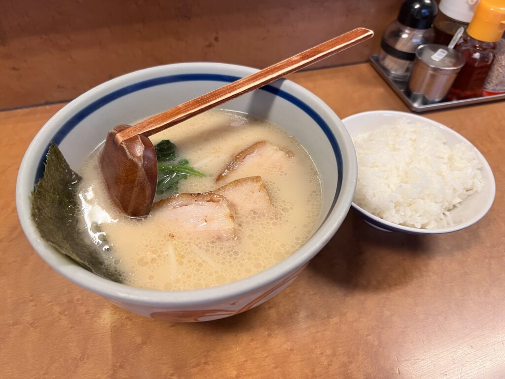 麺友一誠料理全体