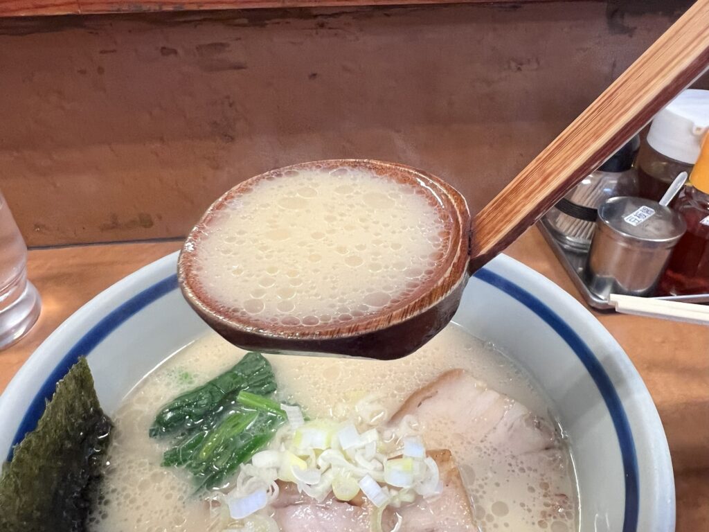 麺友一誠スープリフトアップ