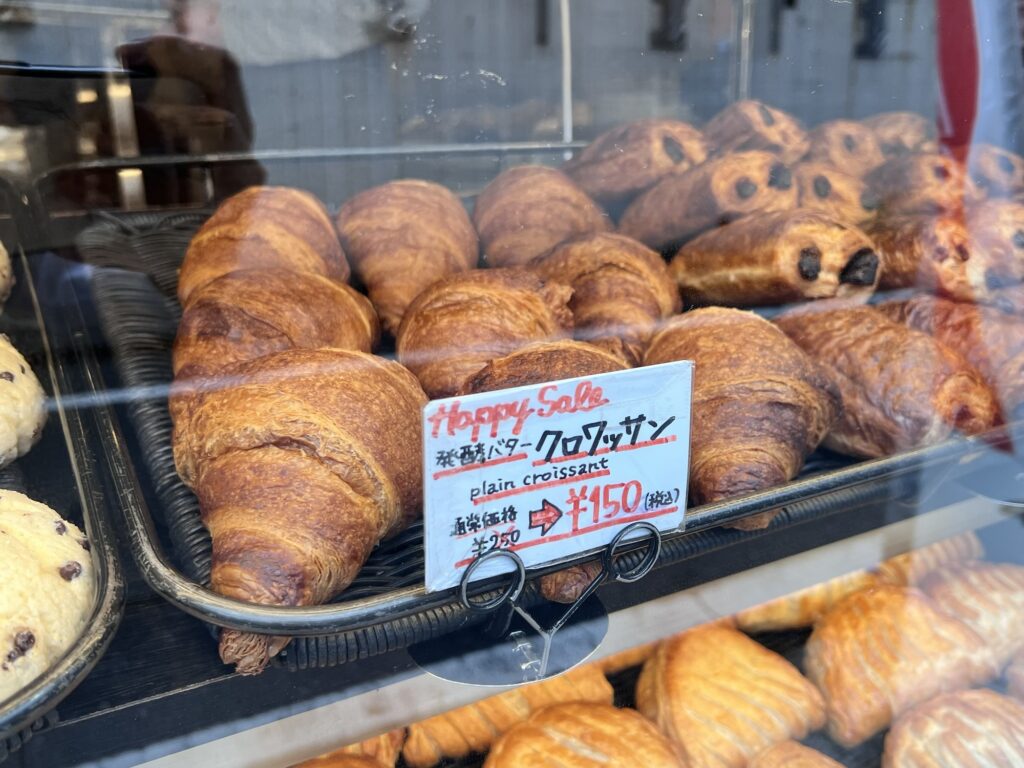 東京メロンパンショーケース内クロワッサン