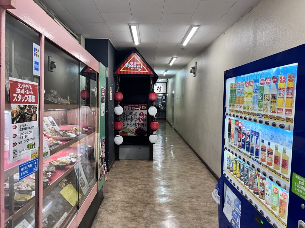 割烹桂までの通路