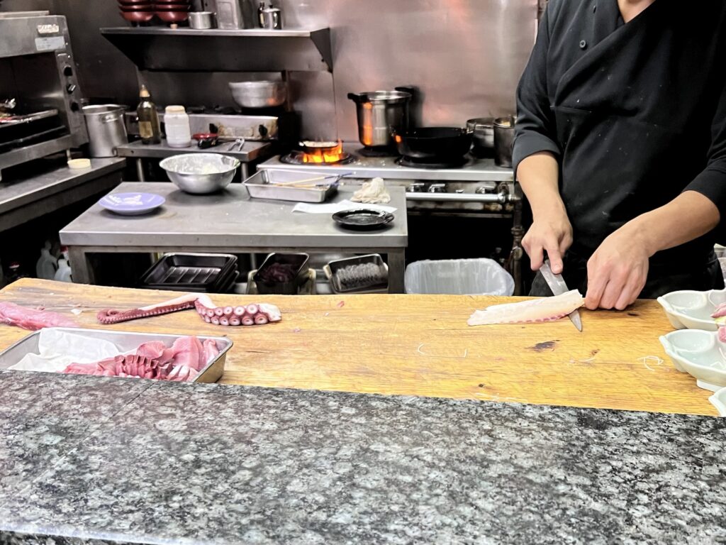 割烹桂ご主人の調理風景3