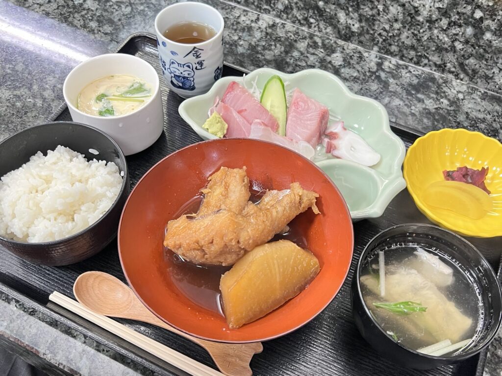 割烹桂料理全体