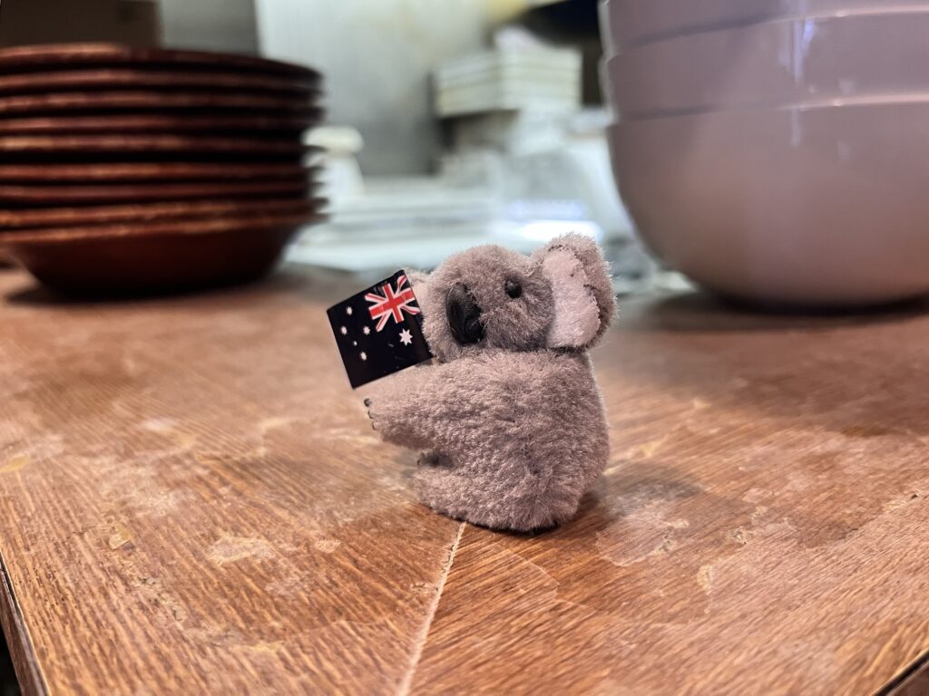 大地のうどんコアラの置き物