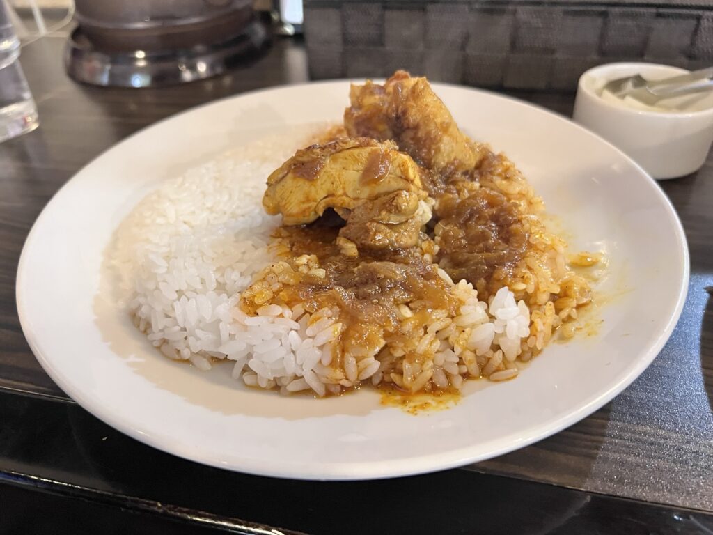 横浜ボンベイカレーをかけたご飯