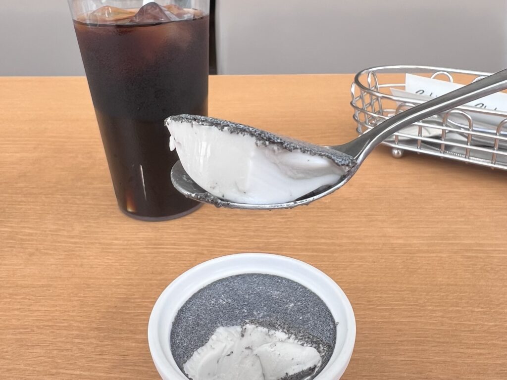 カフェコットンクラブ黒胡麻パンナコッタリフトアップ
