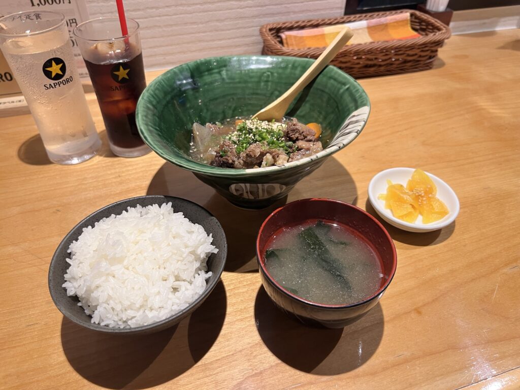 さくらの庭和牛牛すじ煮込み定食