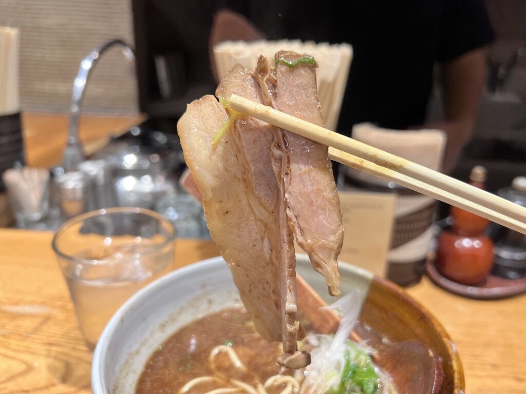 渡なべチャーシューリフトアップ