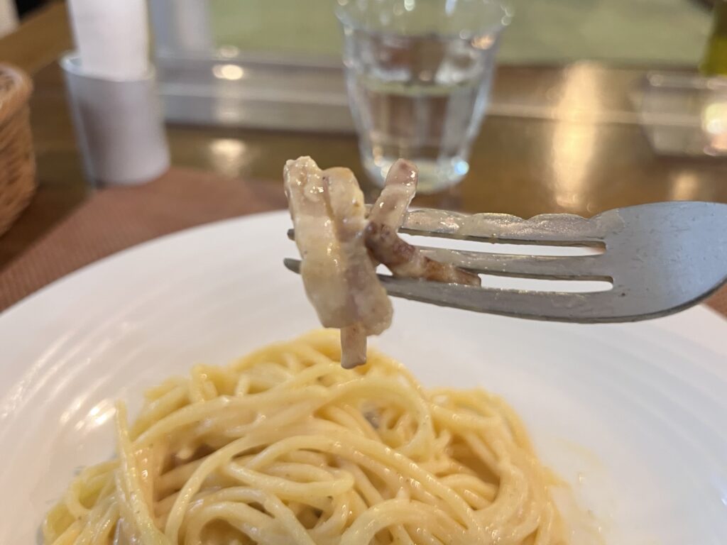 文流カルボナーラベーコンリフトアップ