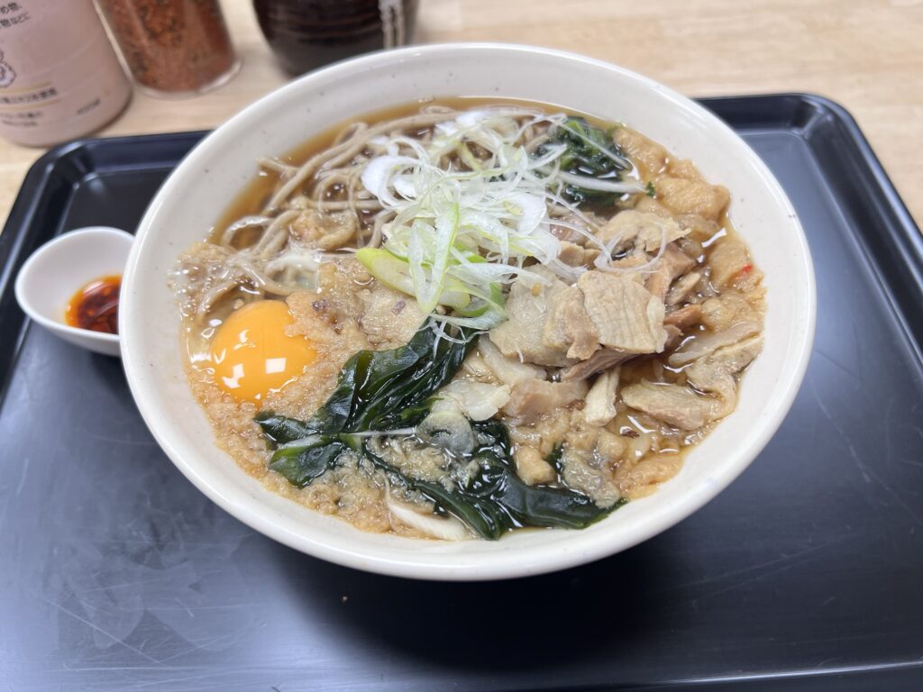 松石肉玉そばアップ