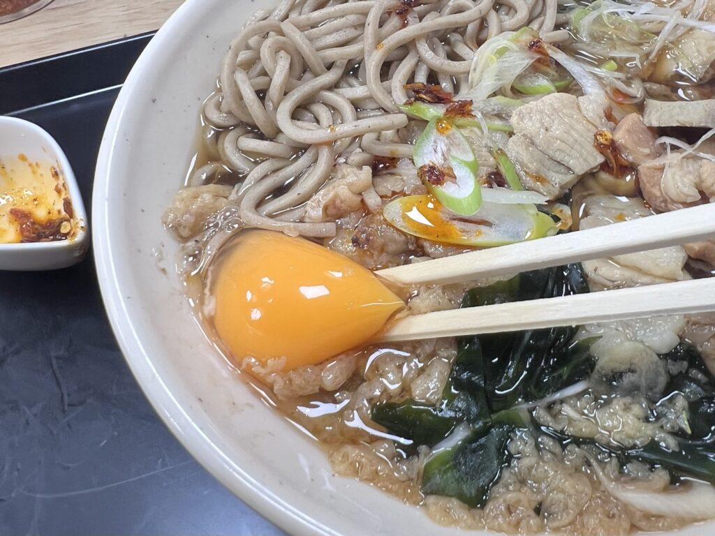 松石卵黄を割るところ