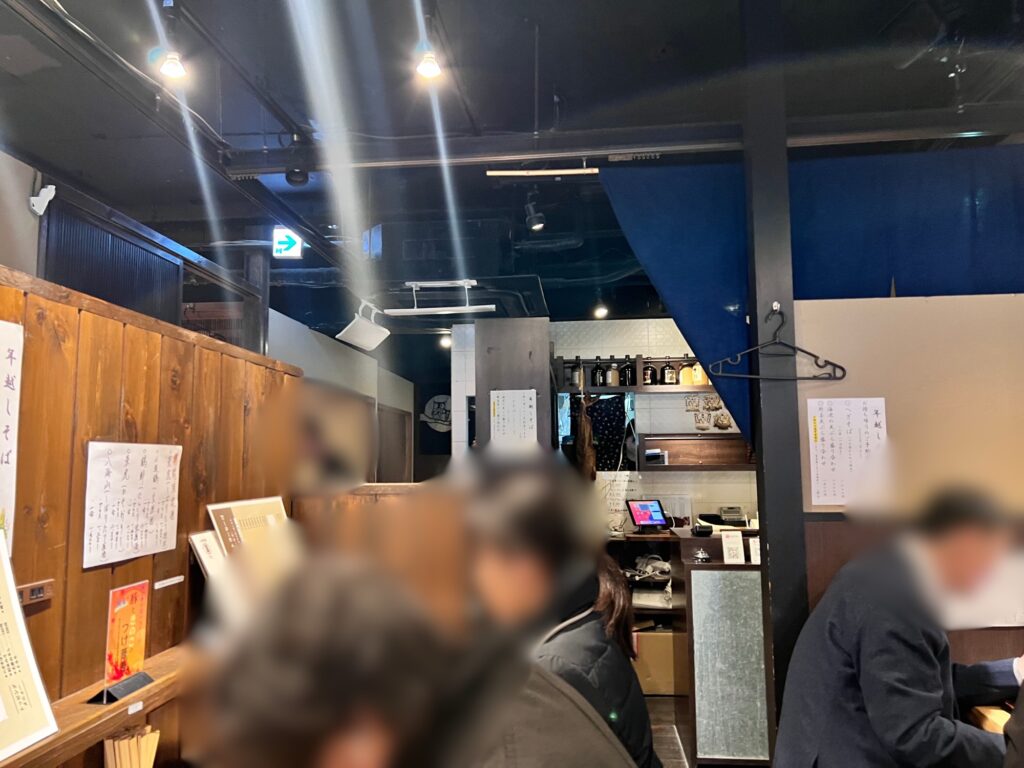 へぎそば昆カウンター席