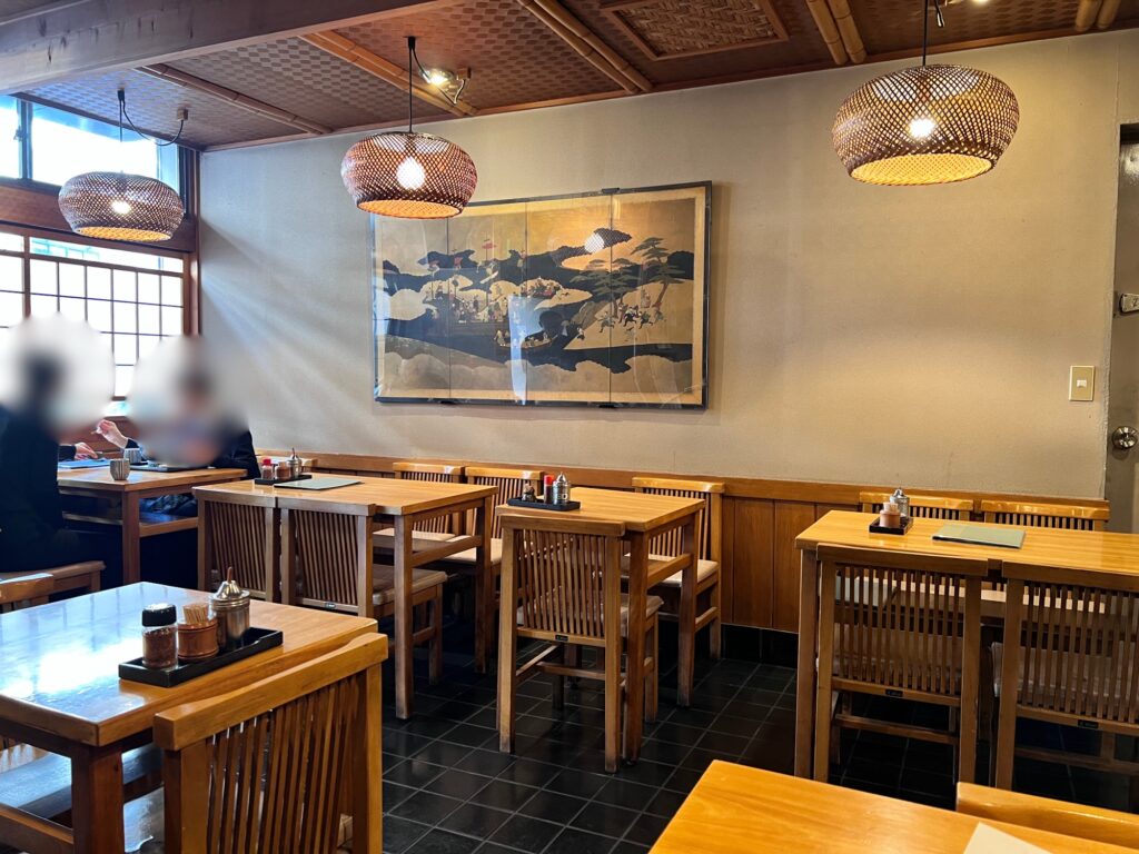 竹乃家テーブル席