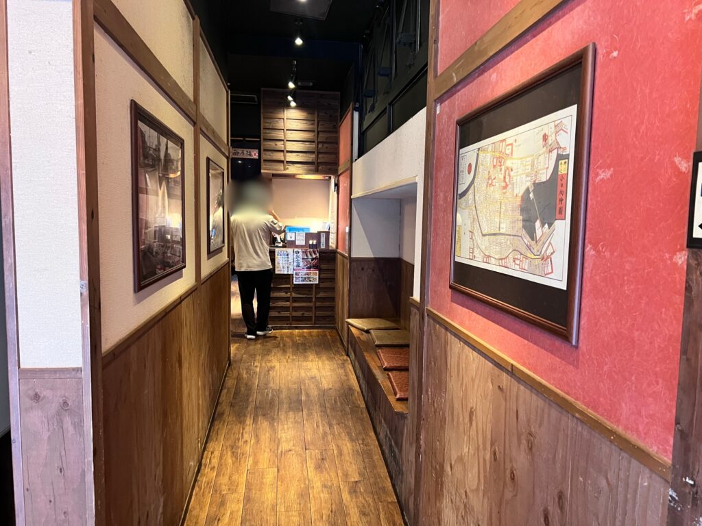 てけてけ店内通路