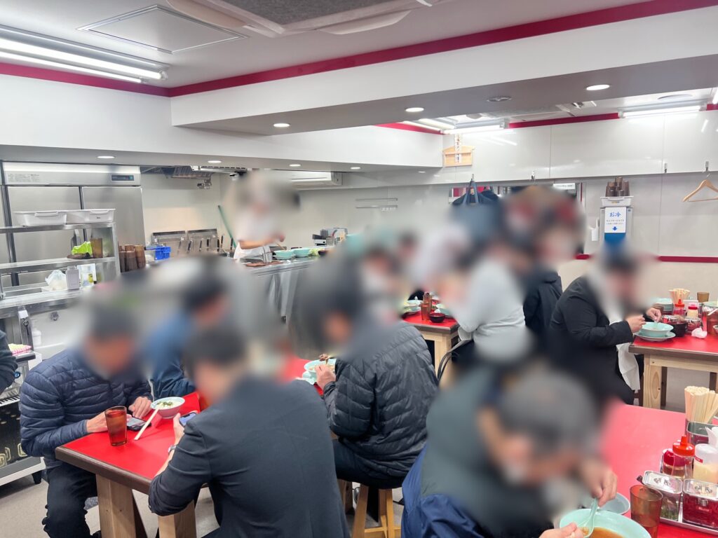 なぎちゃんラーメン店内風景