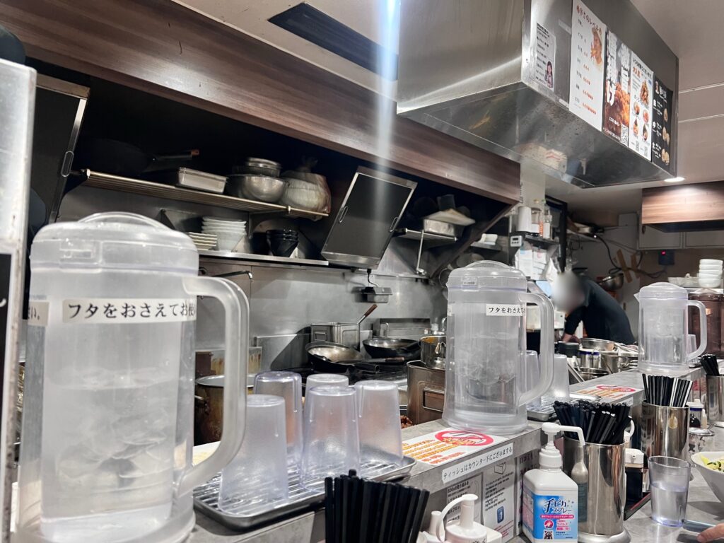アニキ厨房風景