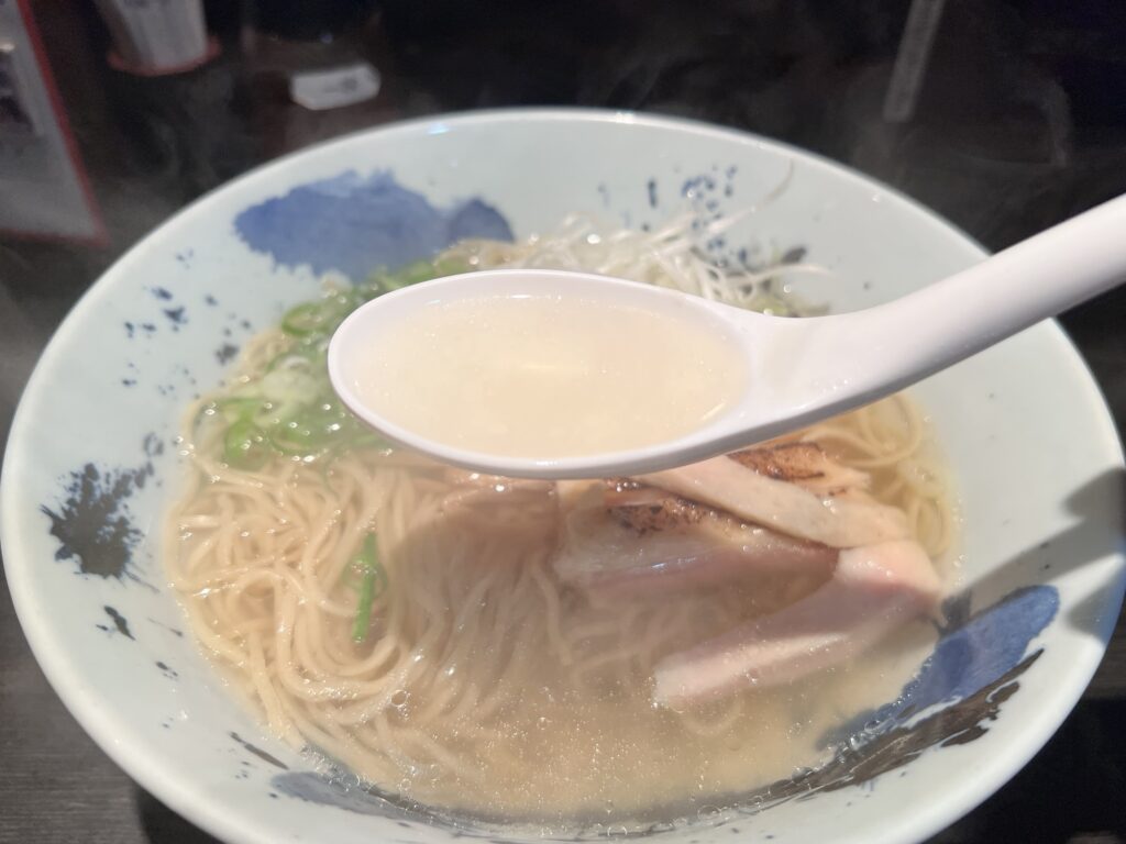 三歩一鶏そばスープリフトアップ