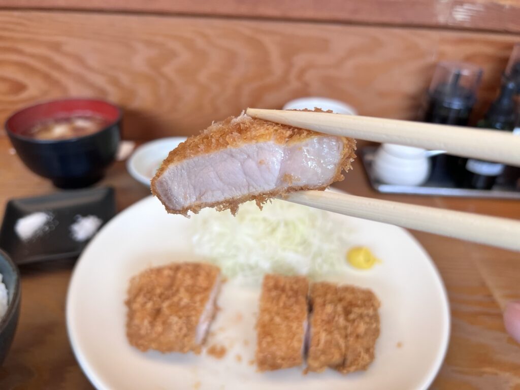 とんかつひなたとんかつリフトアップ