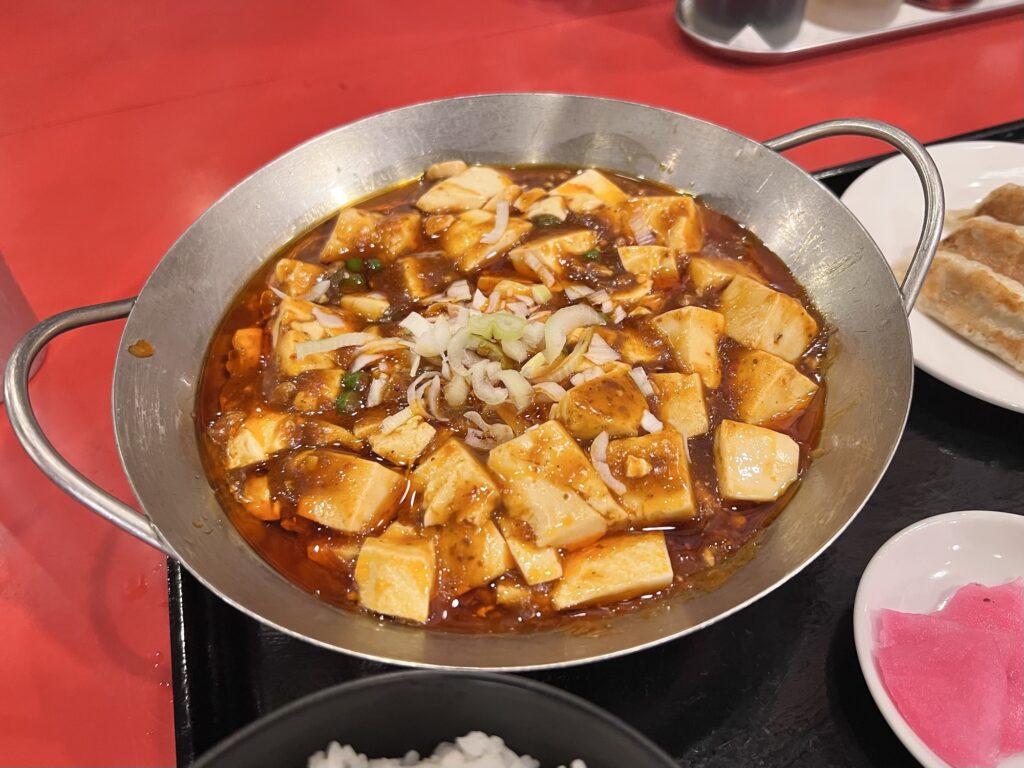 餃子の安亭麻婆豆腐アップ