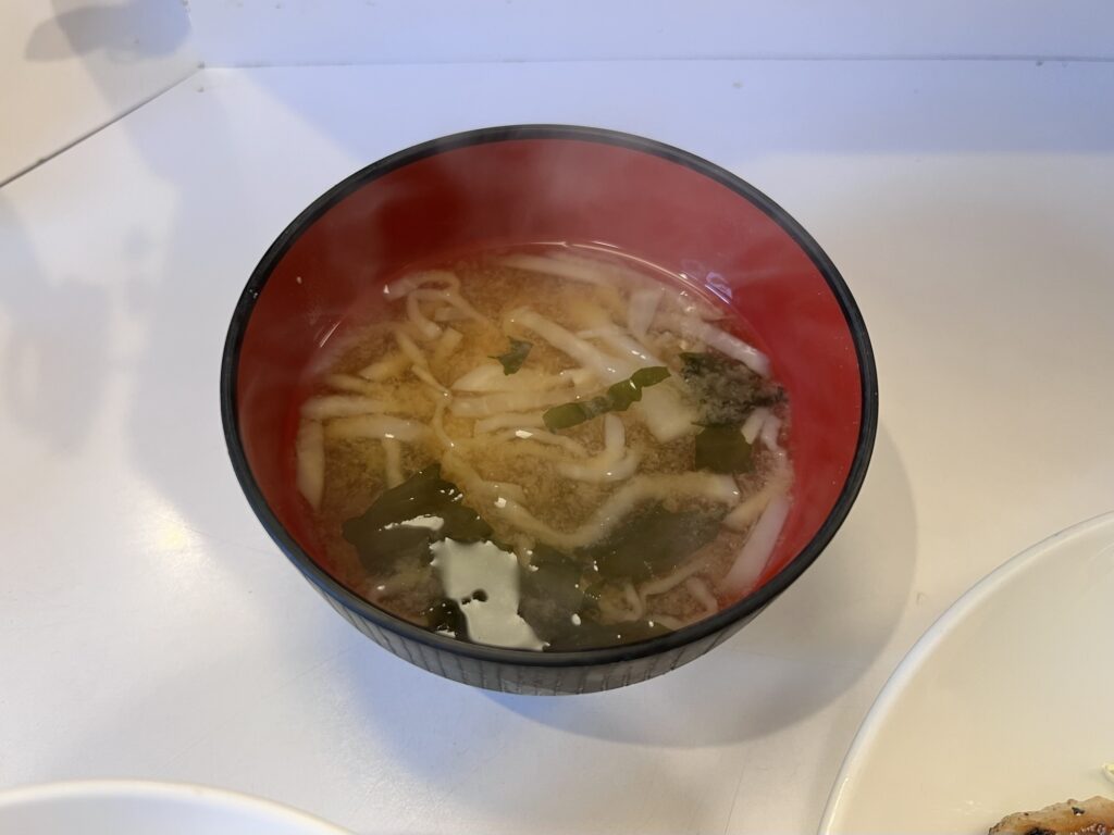 キッチンニュー早苗みそ汁アップ