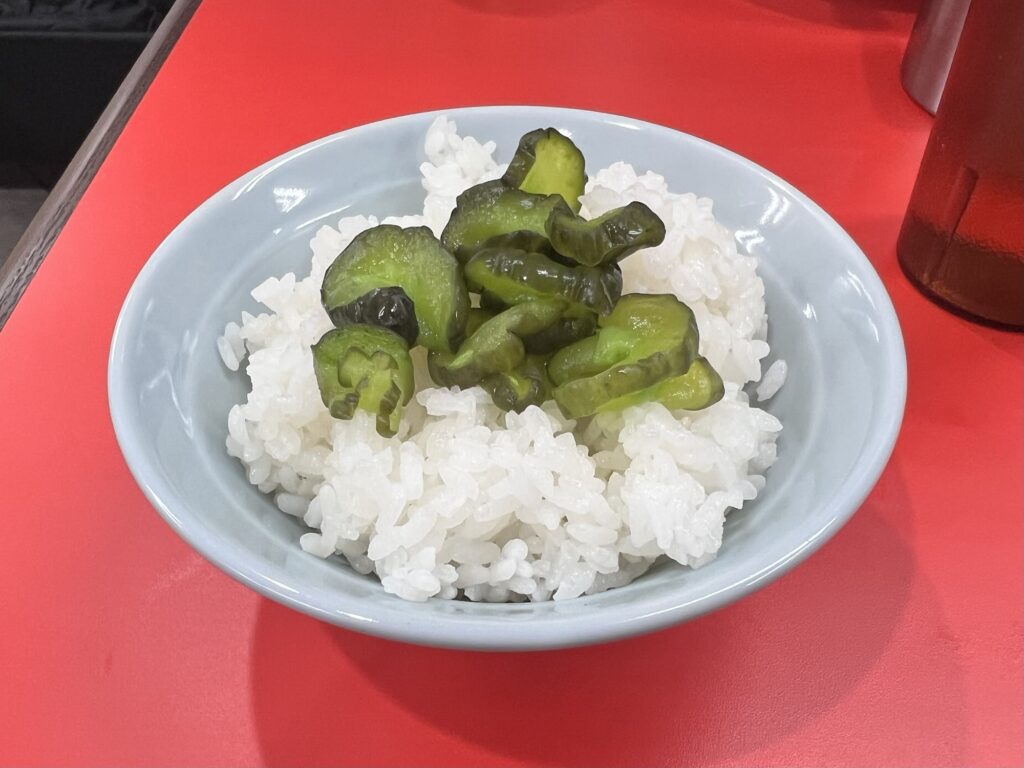 なぎちゃんラーメン青かっぱ乗せたご飯