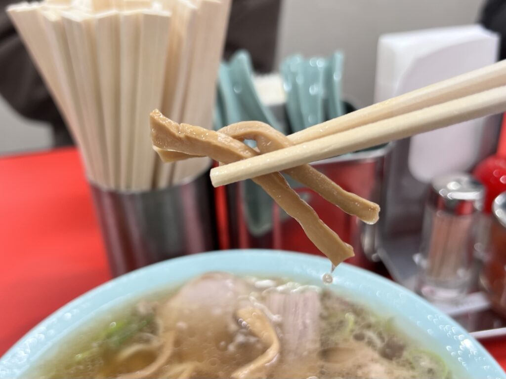 なぎちゃんラーメンメンマリフトアップ