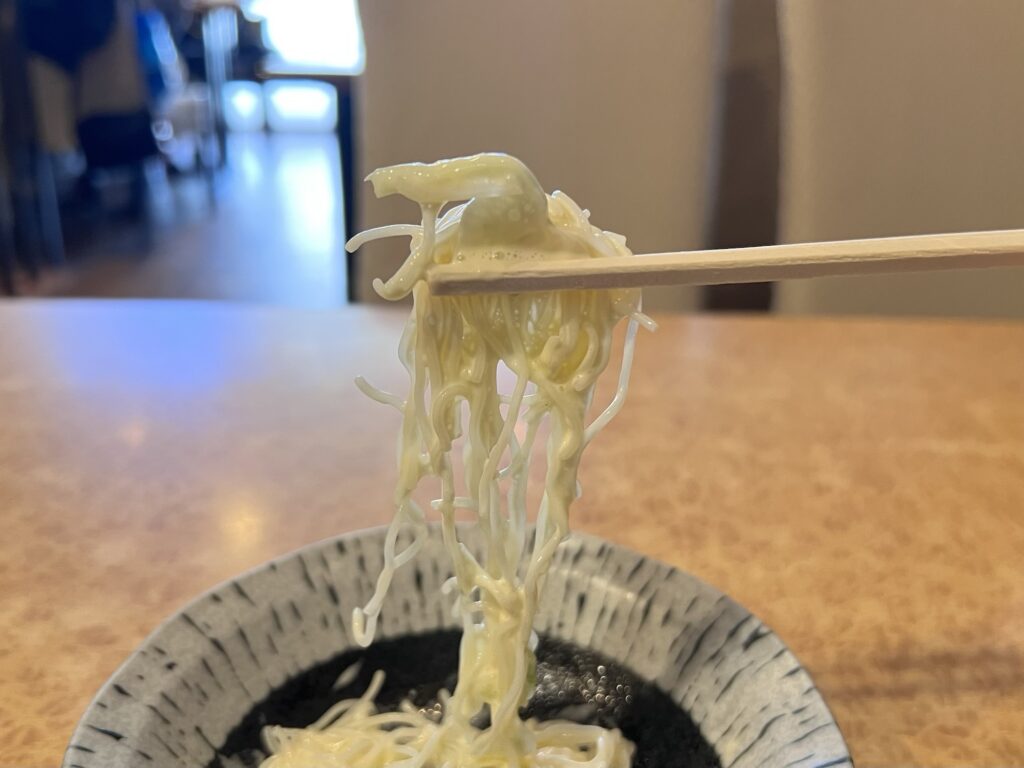 一番飯店春雨サラダリフトアップ