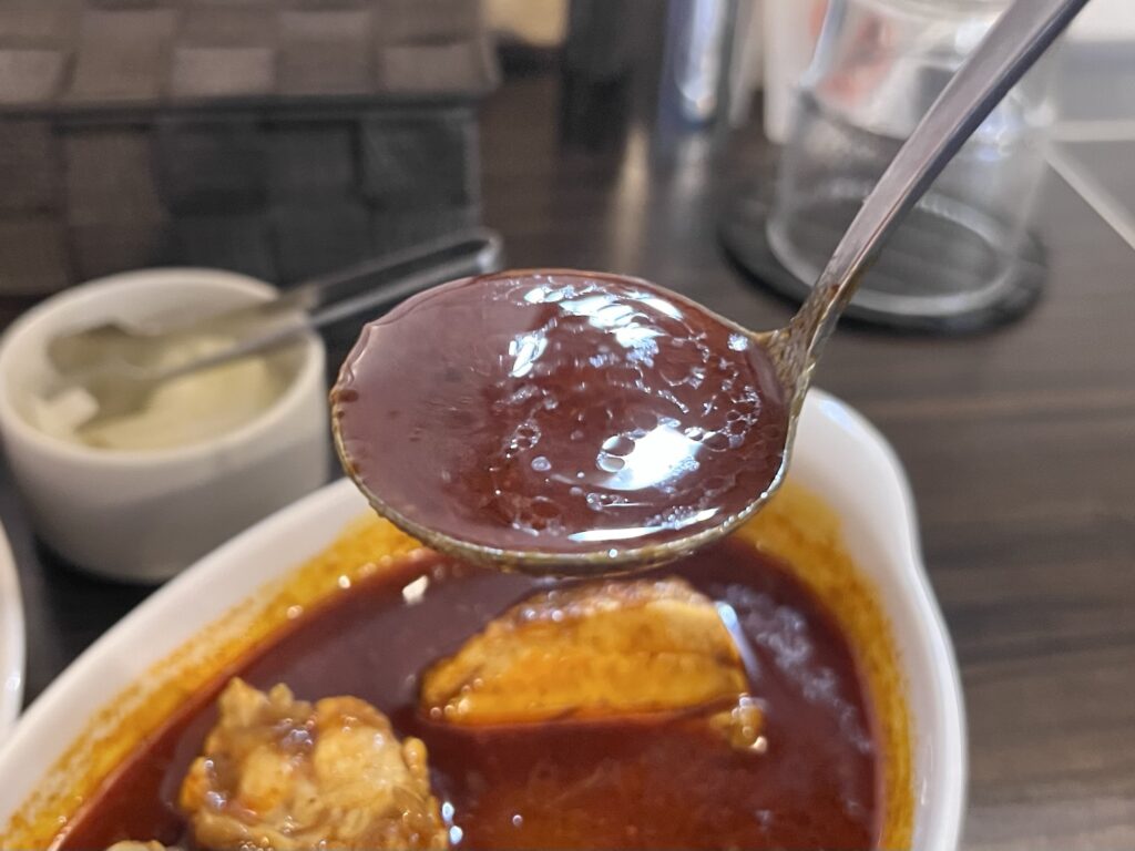 横浜ボンベイ薬膳カレーリフトアップ