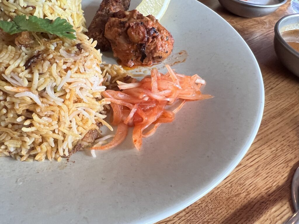 ビリヤニトウキョウアチャールアップ