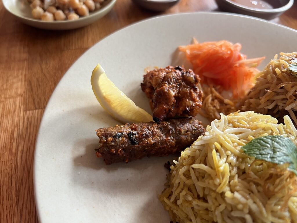 ビリヤニトウキョウ2種のケバブアップ