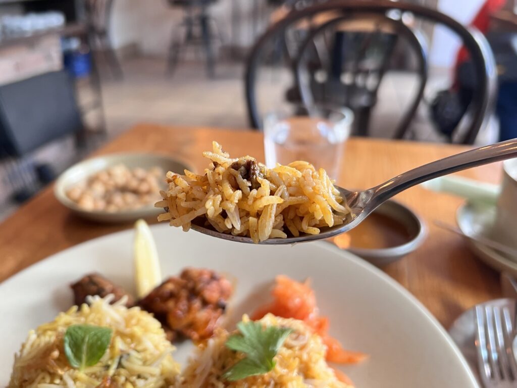 ビリヤニトウキョウラムビリヤニリフトアップ