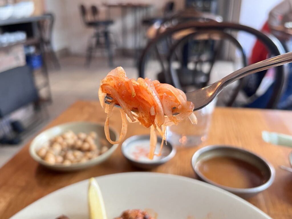 ビリヤニトウキョウアチャールリフトアップ