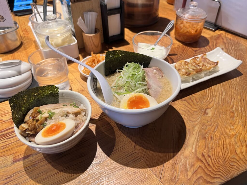 野方ホープ料理全体