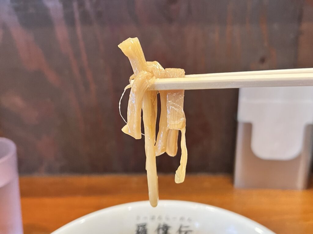 羅偉伝メンマリフトアップ