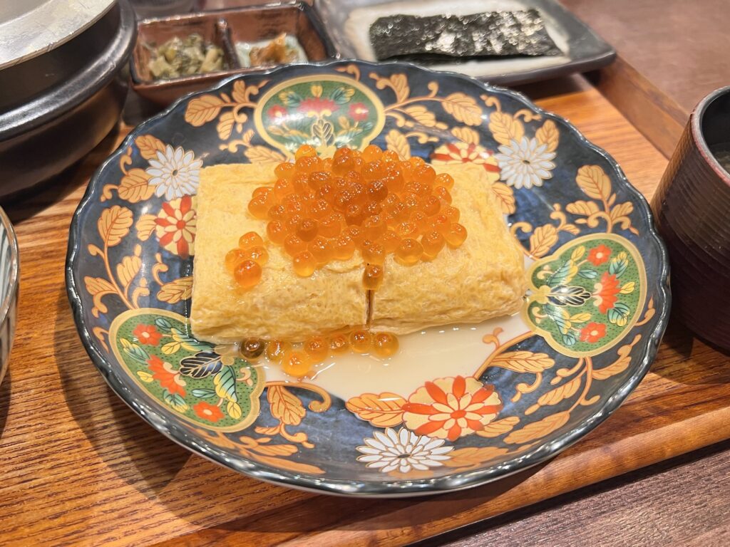 炊きたてあり〼玉子焼きいくらのせアップ