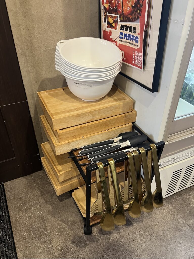 花椒SUGAR&SPICEボウルとトング