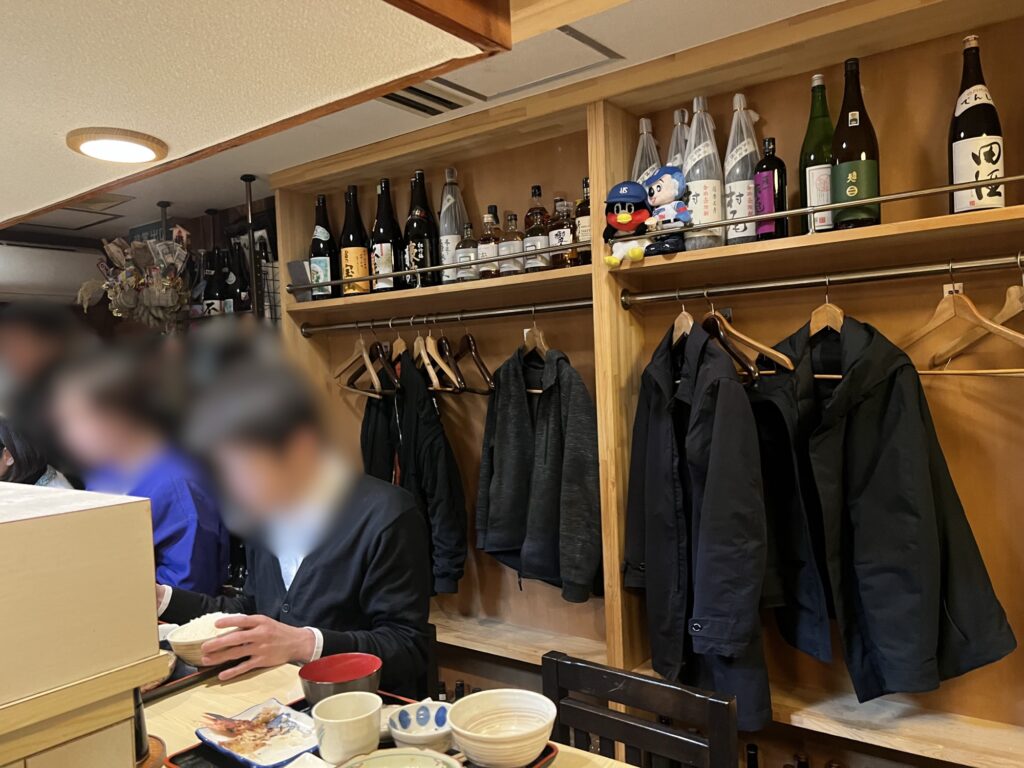 福茶庵ハンガーと荷物置き場