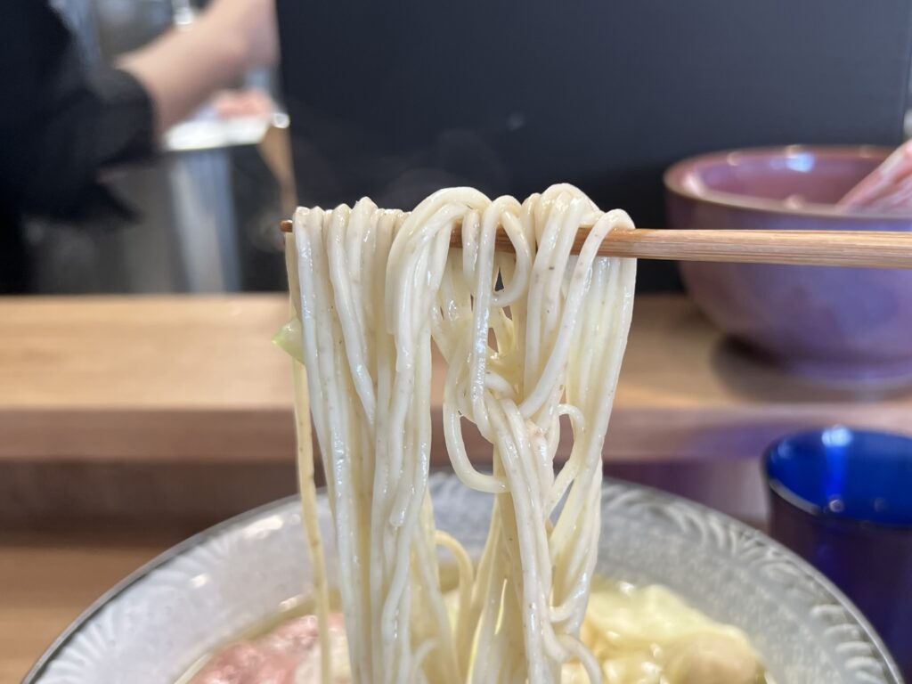紫苑麺リフトアップ