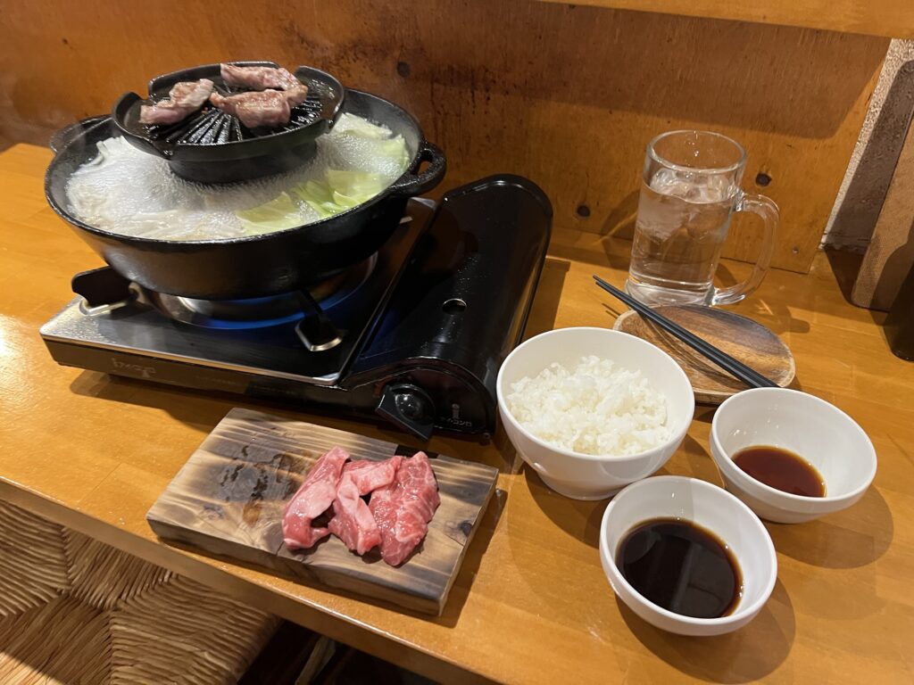 隣のロッヂ料理全体