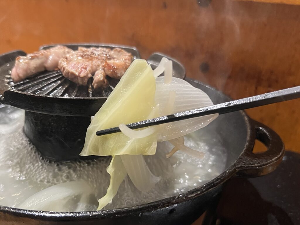 隣のロッヂ野菜取るところ